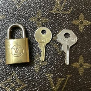 RARE Louis Vuitton padlock and key #233